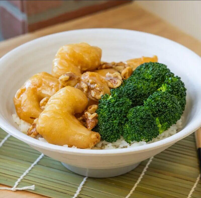 E4. Honey Walnut Crispy Shrimps Bowl
